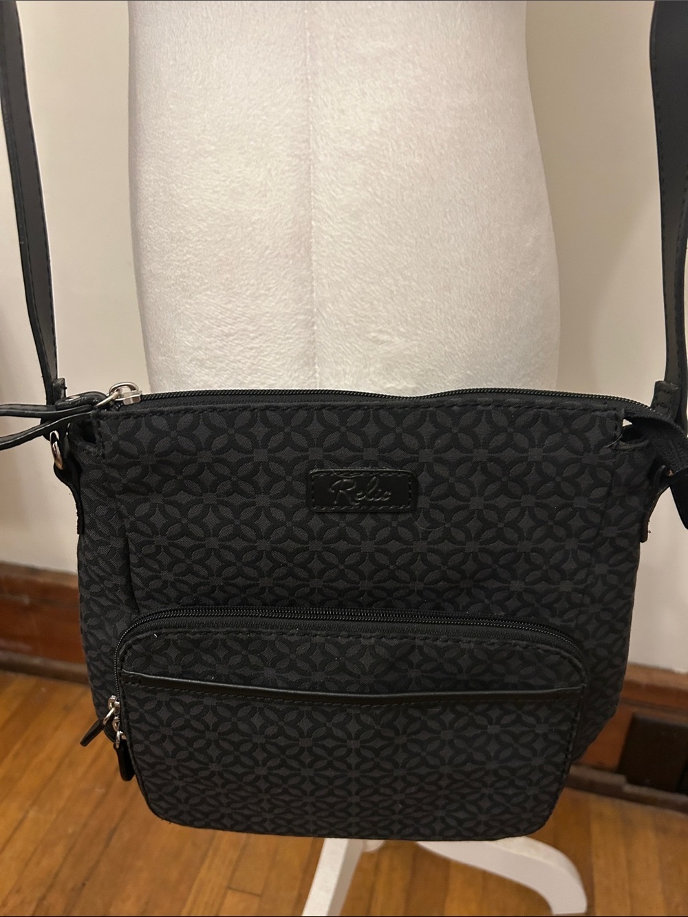 Relic Black Patterned Crossbody Fabric Bag Roomy interior EUC